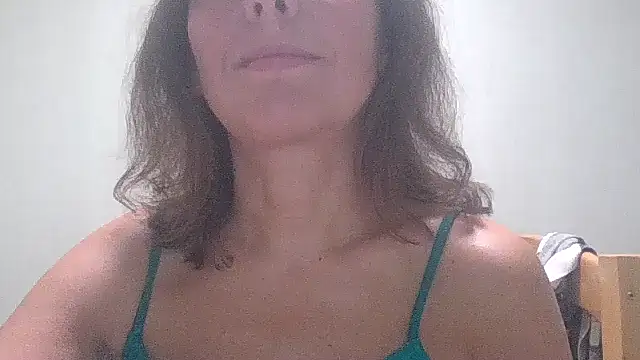 HollyJewel online show from September 28, 2025, 6:57 pm