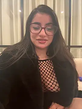 Snapshot of ZoeZayd chatting on February 25, 2026, 8:40 pm ZoeZayd online show from February 25, 2026, 8:40 pm