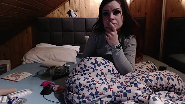 BoeseMoni1998 online show from January 28, 2025, 8:15 pm