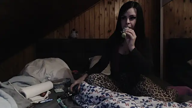 BoeseMoni1998 online show from September 27, 2025, 5:18 pm