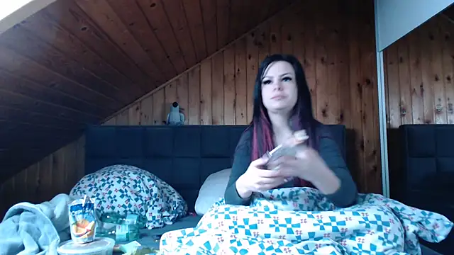 BoeseMoni1998 online show from October 8, 2025, 9:07 am