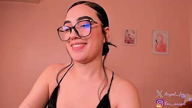 Snapshot of angeel_fox chatting on May 29, 2026, 2:31 am angeel fox online show from May 29, 2026, 2:31 am