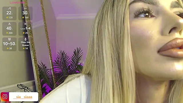 ArianaArianna online show from April 2, 2026, 4:48 pm