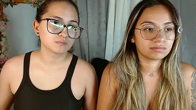 Jules n Gia online show from December 13, 2024, 11:28 pm