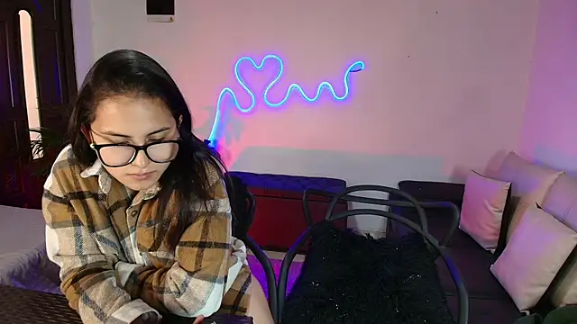 Jules n Gia online show from January 23, 2025, 3:54 pm