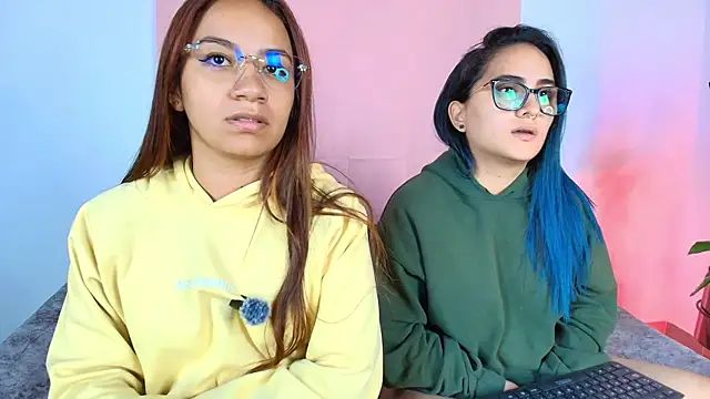 Jules n Gia online show from September 30, 2025, 10:26 pm