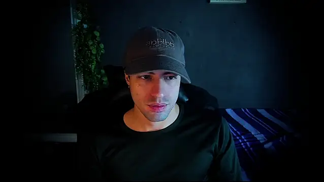 Snapshot of newjeff chatting on October 3, 2025, 9:23 pm newjeff online show from October 3, 2025, 9:23 pm