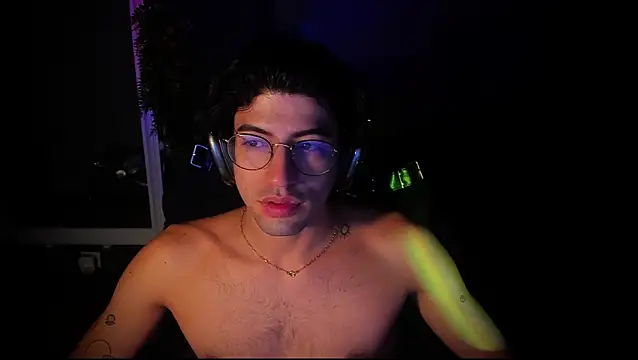 Snapshot of newjeff chatting on October 14, 2025, 9:59 pm newjeff online show from October 14, 2025, 9:59 pm