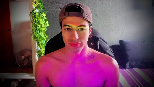 Snapshot of newjeff chatting on October 15, 2025, 11:54 am newjeff online show from October 15, 2025, 11:54 am