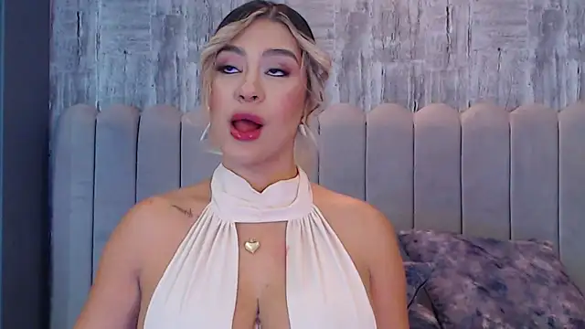 Snapshot of JoannaStanford chatting on September 19, 2025, 7:58 pm JoannaStanford online show from September 19, 2025, 7:58 pm