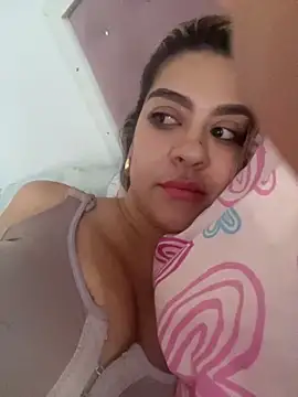 Snapshot of JoannaStanford chatting on October 20, 2025, 12:49 pm JoannaStanford online show from October 20, 2025, 12:49 pm