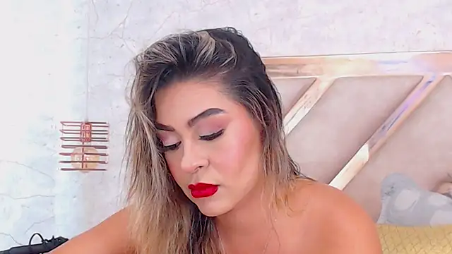 JoannaStanford online show from November 10, 2025, 11:48 pm