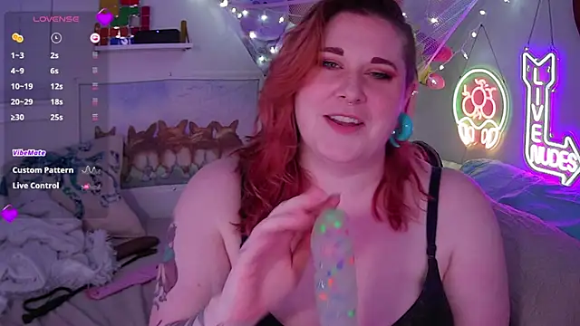 opalreigning online show from February 14, 2025, 9:34 am