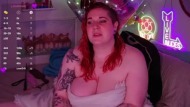 opalreigning online show from October 4, 2025, 10:46 am