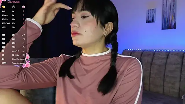 ZaraDames  online show from September 30, 2025, 3:33 am