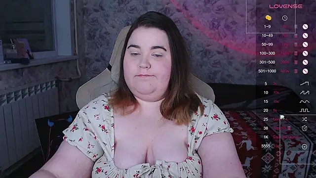 Estelle Hicks online show from November 26, 2025, 6:20 pm