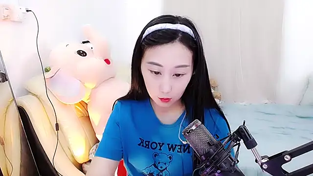 Alcohol 1 online show from September 13, 2025, 1:44 pm