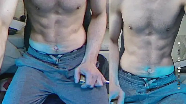 Snapshot of slendt94 chatting on January 31, 2025, 4:27 pm slendt94 online show from January 31, 2025, 4:27 pm