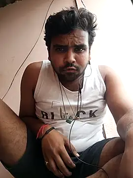 Snapshot of MeFeellove chatting on October 3, 2025, 9:17 am MeFeellove online show from October 3, 2025, 9:17 am