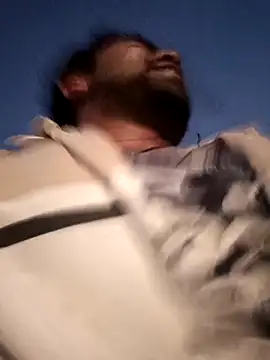 Snapshot of MeFeellove chatting on October 8, 2025, 12:36 pm MeFeellove online show from October 8, 2025, 12:36 pm