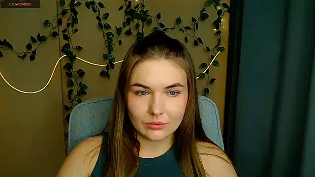 Snapshot of Glory_air chatting on February 20, 2026, 8:49 am Glory air online show from February 20, 2026, 8:49 am