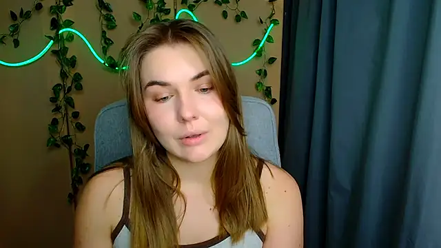 Snapshot of Glory_air chatting on February 23, 2026, 8:33 am Glory air online show from February 23, 2026, 8:33 am