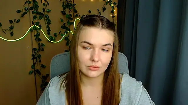 Snapshot of Glory_air chatting on February 26, 2026, 7:51 am Glory air online show from February 26, 2026, 7:51 am