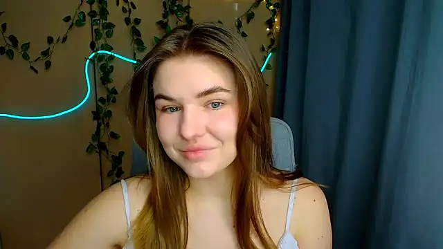 Snapshot of Glory_air chatting on March 5, 2026, 7:37 am Glory air online show from March 5, 2026, 7:37 am