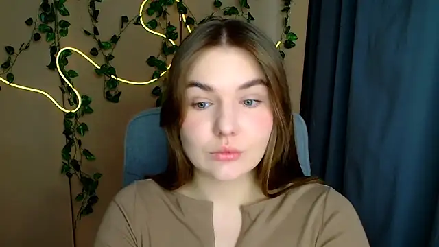 Snapshot of Glory_air chatting on April 1, 2026, 6:47 am Glory air online show from April 1, 2026, 6:47 am