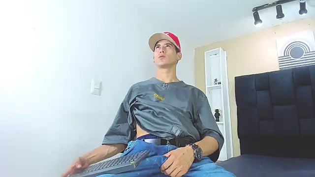 Jhonn Rhyss online show from January 4, 2025, 2:46 am