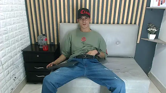 Jhonn Rhyss online show from January 23, 2025, 2:23 am