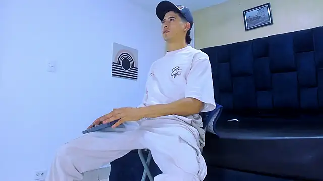 Jhonn Rhyss online show from September 18, 2025, 3:19 am