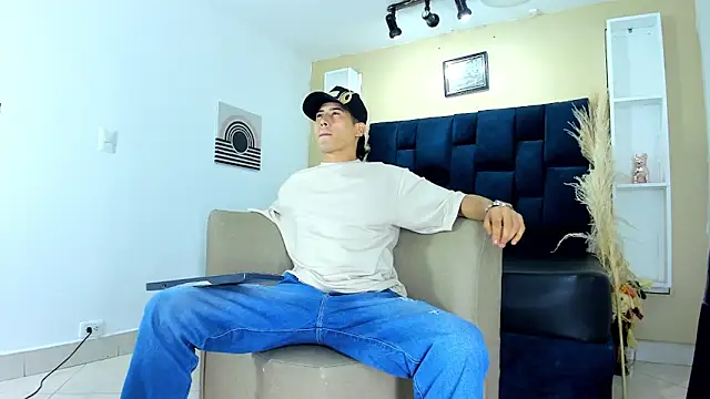 Jhonn Rhyss online show from September 30, 2025, 2:16 am