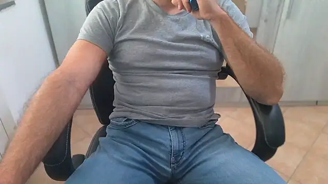 cocco1980xxxx online show from February 20, 2026, 8:05 am