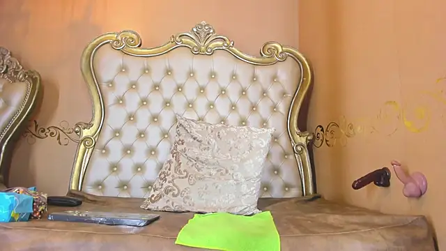 Snapshot of Celeste_Baker_ chatting on October 7, 2025, 12:24 pm Celeste Baker online show from October 7, 2025, 12:24 pm