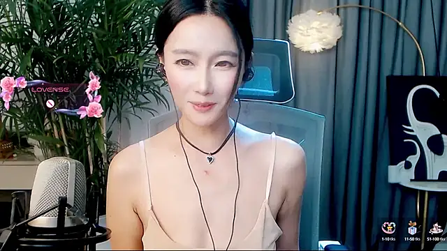 FeiFei-babe online show from September 9, 2025, 6:51 pm
