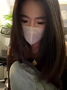 Snapshot of FeiFei-babe chatting on December 16, 2025, 12:10 pm FeiFei-babe online show from December 16, 2025, 12:10 pm