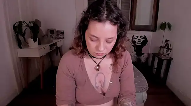 sophia goth online show from February 26, 2025, 2:59 am