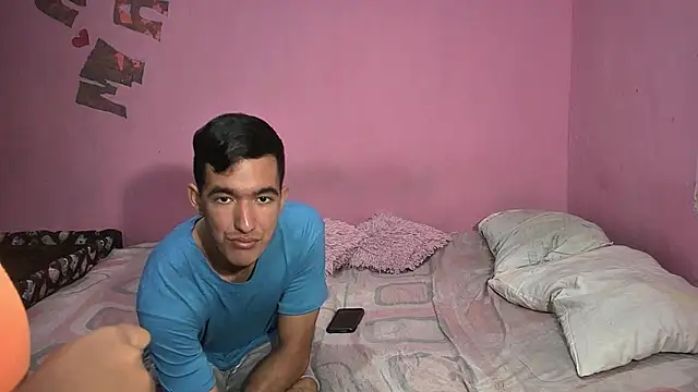 Sweetiefoxxx online show from December 18, 2025, 2:12 pm