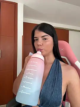 emma lopes online show from July 11, 2026, 8:22 pm