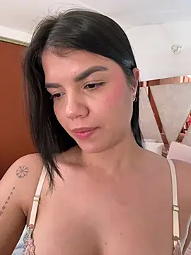 emma lopes online show from August 1, 2026, 1:38 am