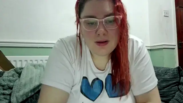 Snapshot of Bustycurves chatting on December 29, 2024, 10:36 pm Bustycurves online show from December 29, 2024, 10:36 pm