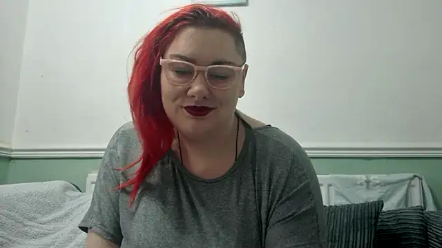 Snapshot of Bustycurves chatting on February 11, 2025, 11:32 am Bustycurves online show from February 11, 2025, 11:32 am