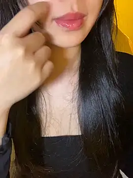 minmin2kk5 online show from November 11, 2025, 12:43 am