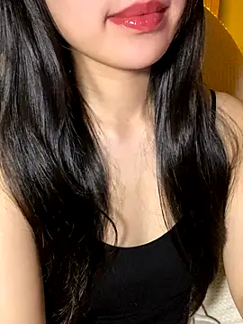 minmin2kk5 online show from November 13, 2025, 3:55 pm