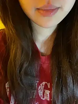 minmin2kk5 online show from April 25, 2026, 3:42 pm