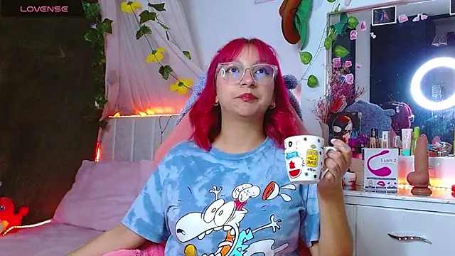 Littlerouse  online show from October 22, 2025, 2:56 am