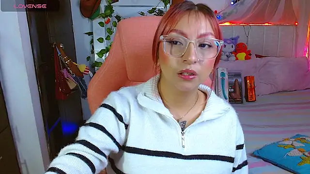 Snapshot of Littlerouse_ chatting on March 28, 2026, 8:25 am Littlerouse online show from March 28, 2026, 8:25 am
