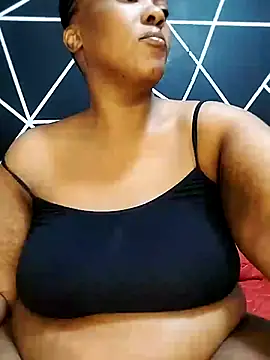YummyChocolatexx2 online show from July 7, 2026, 9:24 am