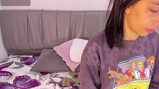 Snapshot of Cherllynn chatting on October 7, 2025, 3:53 pm Cherllynn online show from October 7, 2025, 3:53 pm